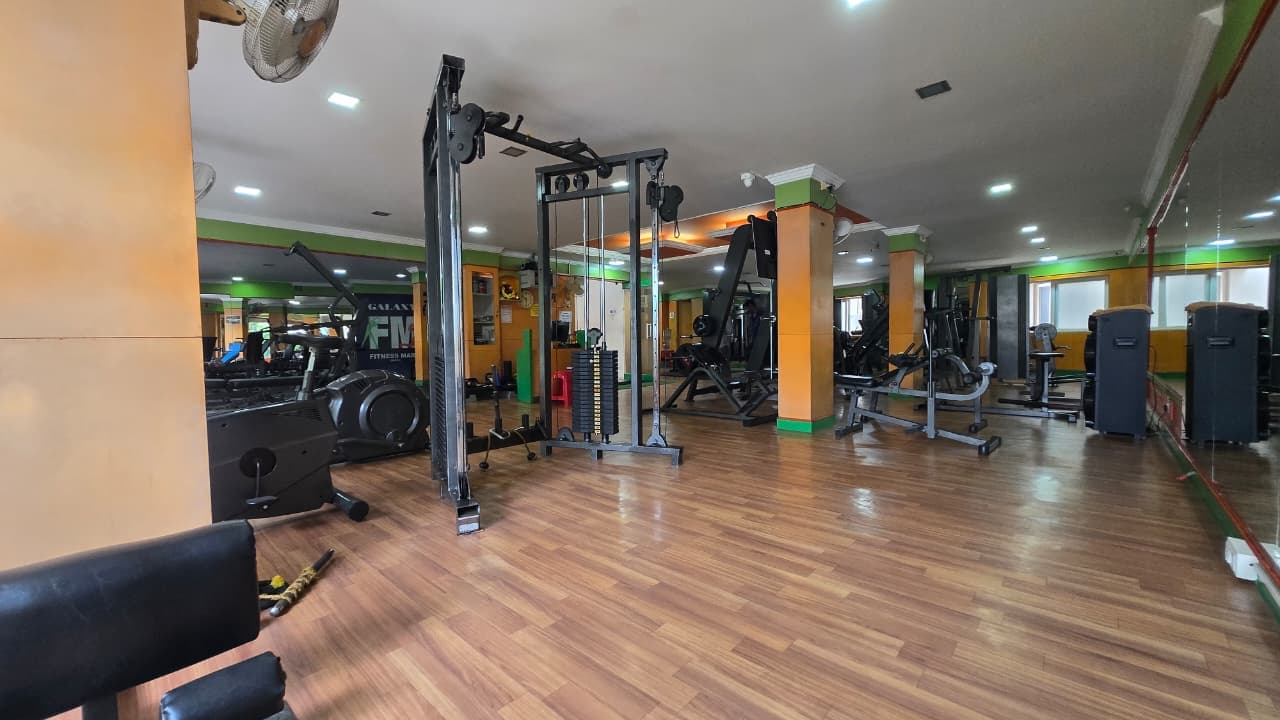 Cardio and functional training area at Galaxy Fitness Mart